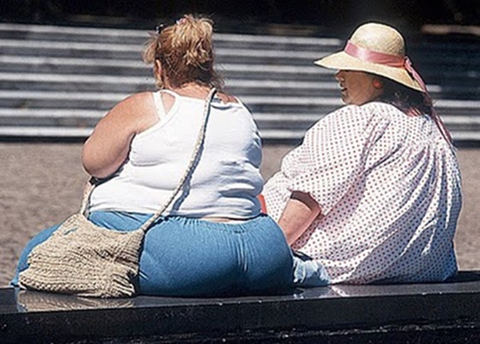 two-fat-women.jpg