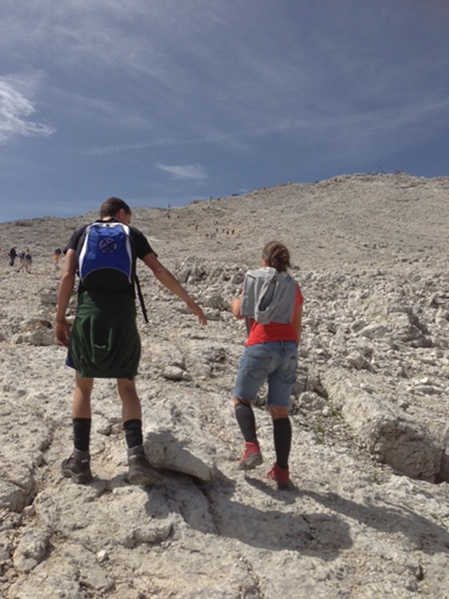 Nico gives Caterina a hand as they head for Rosetta Peak. August 2013. Photo by Trisha Thomas