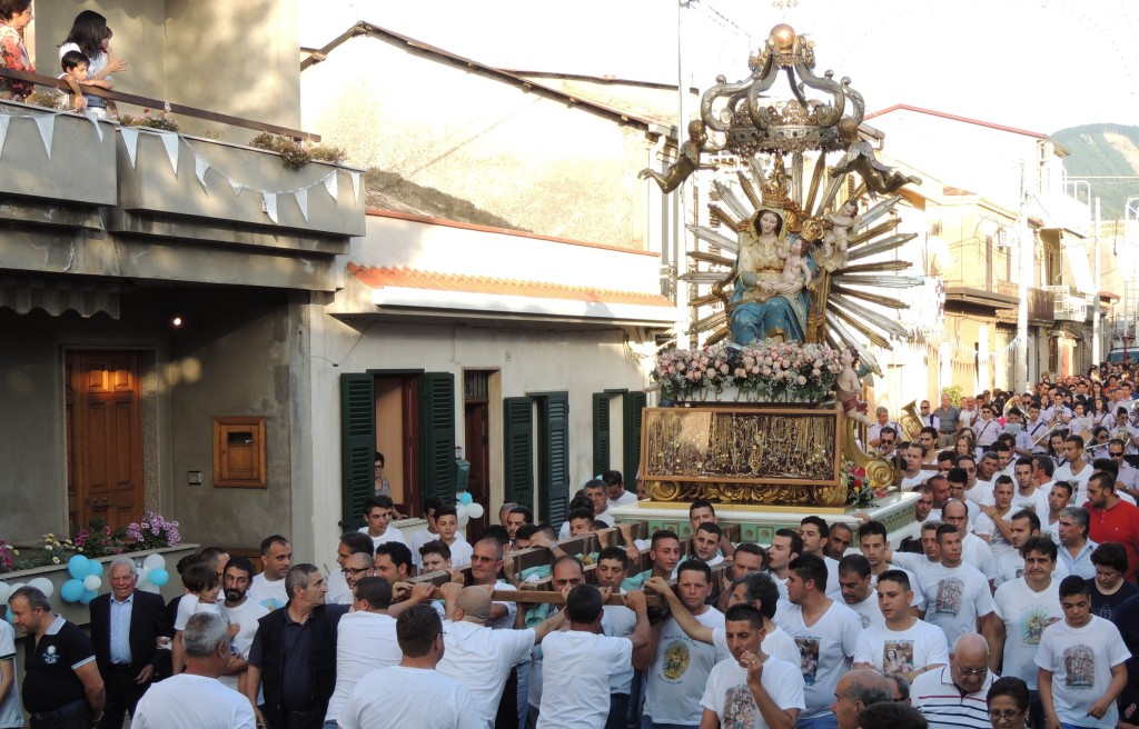 Procession of the Holy Madonna of Grace through the town of Oppido Mamartine July 2, 2014. Photo by Toni Condello