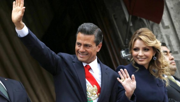 Mexican President Enrique Peña Nieto and his with Angélica Rivera