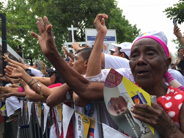 Woman waiting for Pope Francis in Cartagena. September 10, 2017, Photo by Trisha Thomas